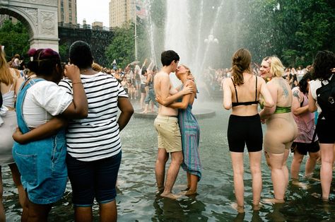 Daniel Arnold, New York Pride, Humans Of New York, New York Summer, Flash Photo, Nice Photos, Time Pictures, Photography Artist, Street Portrait