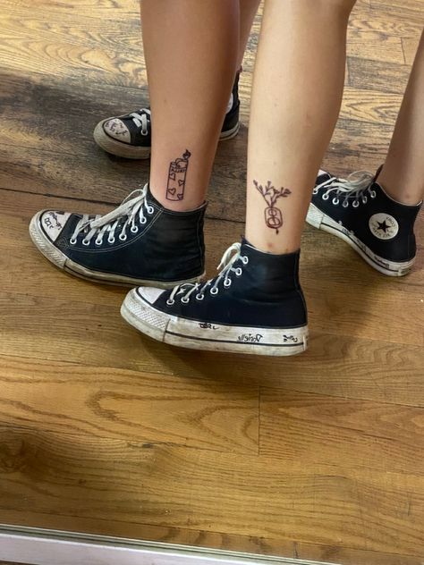 #tattoo #lighter #can #flowers #converse #heart Heart Lighter Tattoo, Lighter Tattoo, Can Flowers, Light Tattoo, Impulse Control, Heart Lights, Piercing Tattoo, Tattoo Ideas, Piercings