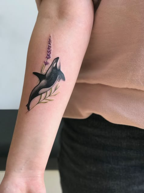 Orca Tattoo Forearm, Ocean Neck Tattoo, Orca Tattoo Fine Line, Orca Tattoo With Flowers, Small Orca Tattoo, Orca Tattoo Design, Orca Whale Tattoo, Killer Whale Tattoo, Wrap Around Wrist Tattoos