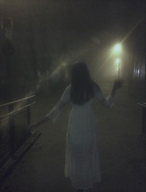 #gloomy #spooky #night #dress #victorian #witch #foggy #fog Gloomy Aesthetic Outfit, Spooky Girl Aesthetic, Gloomy Photoshoot, Gloomy Angelcore, Ghostly Aesthetic, Foggy Photoshoot, Aria Core, Hill Photoshoot, Eerie Photography