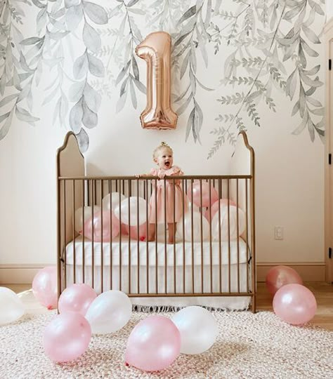 Jenna Sue Design Blog – Home Design, DIY and Travel Inspiration Baby Birthday Photoshoot, Jenna Sue Design, First Birthday Balloons, Bday Shoot, 1st Birthday Girl Decorations, 1st Birthday Party For Girls, Jenna Sue, 1st Birthday Pictures, 1st Birthday Photoshoot