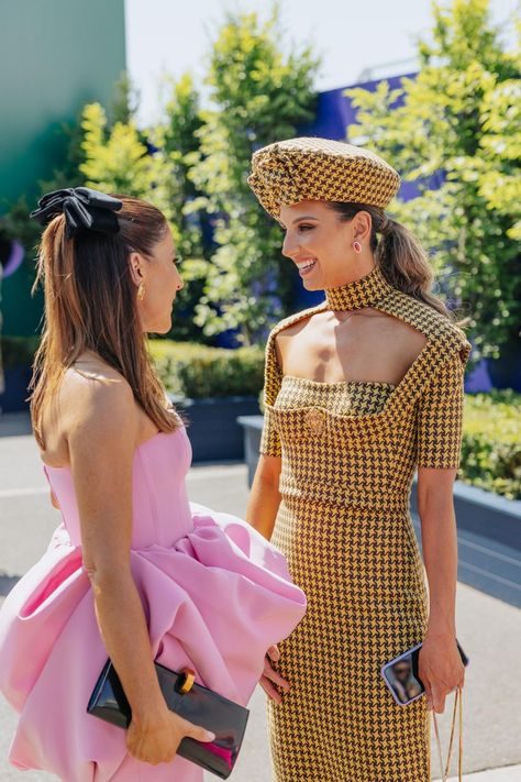 2023 Melbourne Cup: The Best Street Style We've Spotted - Vogue Australia Races Fashion 2024, Melbourne Street Style, Spring Racing Fashion, Melbourne Cup Fashion, Races Fashion, Spring Racing, Melbourne Cup, Vogue Australia, The Best Street Style