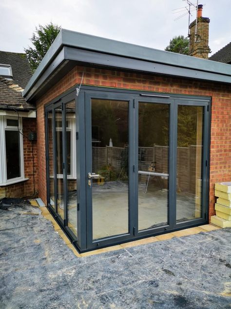 Bifold Doors Extension, Corner Bifold Doors, Extension Doors, Corner Doors, Bungalow Extension, Exterior Patio Doors, Brick Extension, Bungalow Extensions, Corner Door