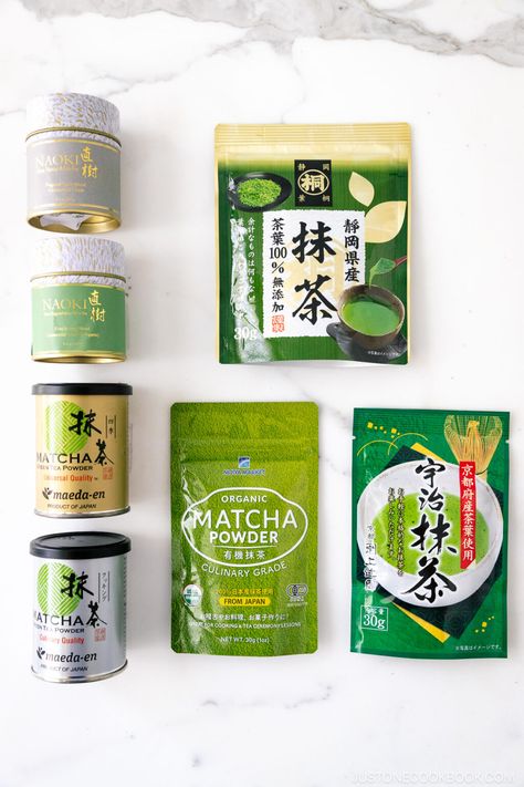 Japanese Matcha Green Tea Powder What Is Matcha, Oat Smoothie, Japan Gifts, Japanese Matcha, Matcha Green Tea Powder, Green Tea Powder, Pretty Drinks, Matcha Powder, Tea Powder