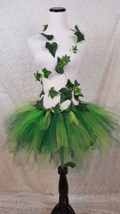 Leaf Costume, Garden Fairy Costume, Fairy Costume Diy, Funny Crafts, Ivy Cosplay, Ivy Costume, Poison Ivy Cosplay, Wood Nymph, Costume Green