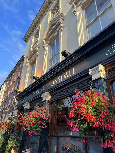 London Pubs Aesthetic, London Restaurants Aesthetic, English Pub Aesthetic, London Pub Aesthetic, Pub Aesthetic, Restaurants London, Europe 2023, London Dreams, London Boy