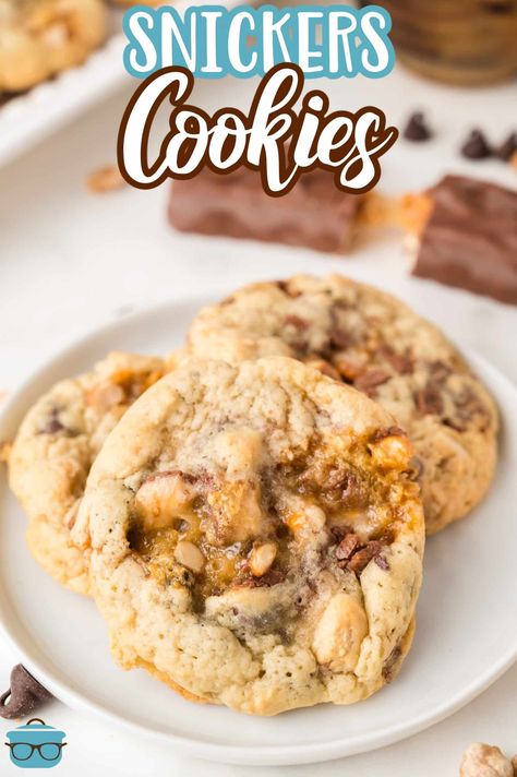 Loaded with chopped Snickers bars, peanuts, and chocolate chips, these soft Snickers Cookies are the perfect match of flavor and texture! Stamp Cookies Recipe, Cookies On A Plate, The Country Cook Recipes, Snickers Cookies, Snickers Salad, Instant Pot Dessert, Everything Cookies, Christmas Holiday Recipes, Snickers Candy Bar