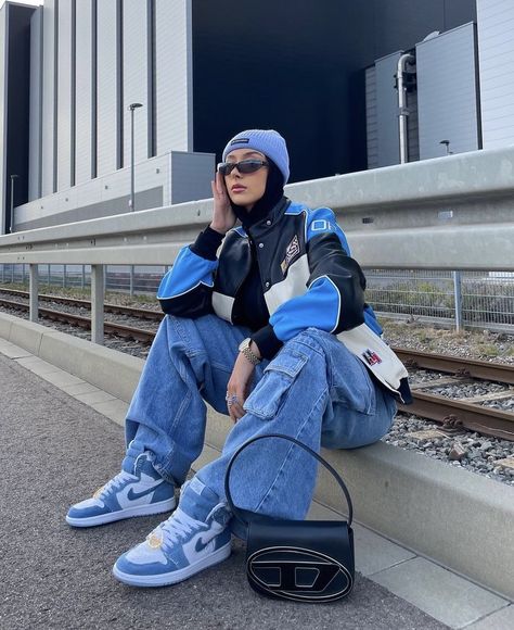 Hiphop Outfit Women Street Style, Modest Casual Outfits, Stile Hijab, Jacket Outfit Women, Street Hijab Fashion, Cute Nike Outfits, Muslim Outfits Casual, Hijab Style Casual, Hijabi Fashion Casual