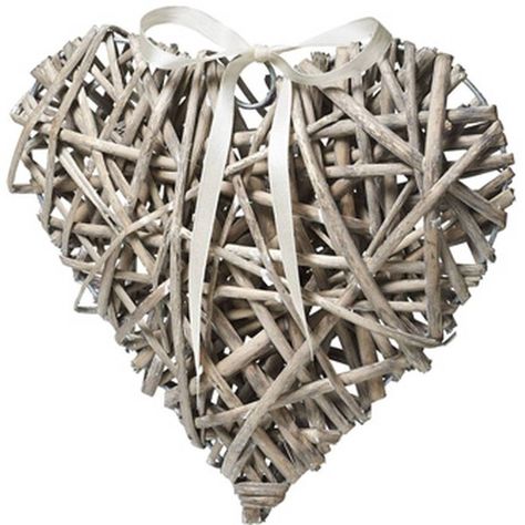 Natural Wicker Heart Decoration 10 x 10 cm (2.47 CAD) ❤ liked on Polyvore featuring home, home decor and heart home decor Bannister Garland, White Twig Tree, Diy Interior Design Projects, Wicker Heart, Heart Home Decor, Mothersday Gift, Rustic Chic Decor, Wicker Hearts, Wedding Venue Decorations