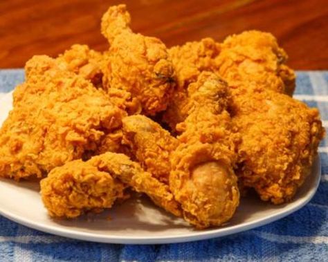 Kentucky Chicken, Best Fried Chicken Recipe, Good Fried Chicken, Fried Chicken Recipe Southern, American Fast Food, Chicken Fry, Making Fried Chicken, Food Scientist, Southern Fried Chicken