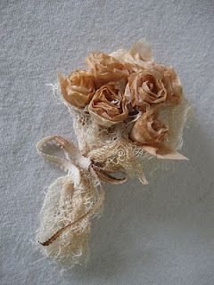 Flowers made from tea bags and made into a posie. Tea Bag Art How To Make, Tea Bag Art Ideas, Roses Craft, Shoe Tutorial, Roses Tutorial, Teabag Art, Baby Shoes Tutorial, Used Tea Bags, Tea Bag Art