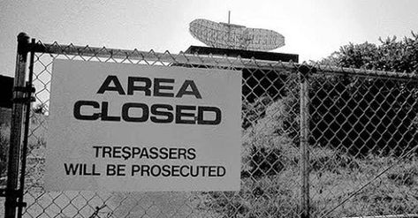 American urban legends recount spooky tales with enough truth to make people wonder, "Did this really happen?" The creepiest urban legends might make those who enjoy traveling the country reconsider their passion or take additional precautions. According to stories ... Montauk Project, Creepy Urban Legends, Camp Hero, Montauk Ny, Good Anime Series, Most Haunted, Urban Legends, Train Tracks, Ghost Stories