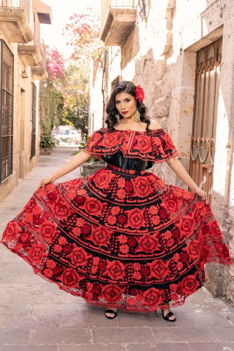 Traditional Mexican Chiapaneco Dress. Traditional Embroidered Dress. Floral Embroidered Dress. Folkloric Dress. Formal  Dress. Special Event -  #Chiapaneco #Dress #Embroidered #event #Floral #Folkloric #Formal #Mexican #Special #traditional Mexican Lace Dress, Chiapas Dress Camelia Mexican Boutique, Mexican Theme Dresses Quincedresses.com, Mexican Authentic Dress, Mexican 15 Dress, Corset Mexican Dress, Modern Embroiled Mexican Dress, Mexican Prom Dress Couture Candy, Quincera Dresses Mexican