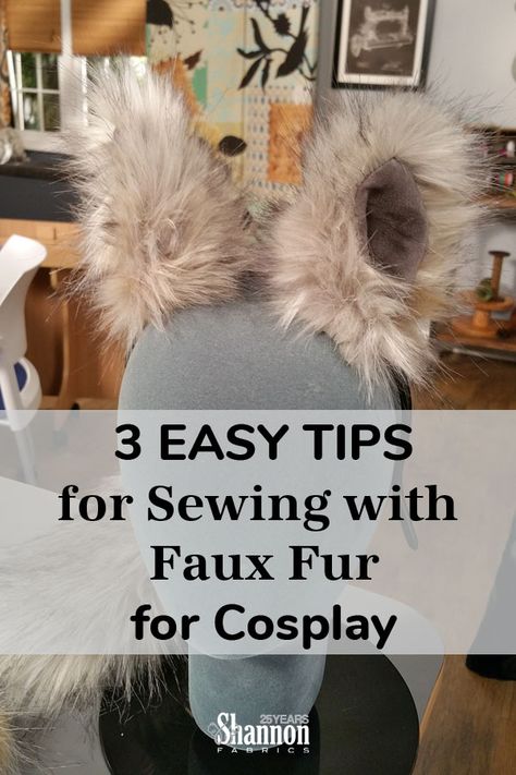 How to sew with Faux Fur for Cosplay Costumes - Using the right fabric is always crucial when planning and designing a costume. There are lots of ways to use faux fur in your cosplay! #fauxfur #fauxfurfabric #comiccon #fauxfurtips #sewingwithfauxfur #cosplay #cosplayers #cosplaysewing #cosplaycostumes Faux Fur Crafts, Diy Capelet, Diy Leg Warmers, Fur Costume, Tips For Sewing, Diy Cosplay, Fur Skirt, Polymer Clay Fairy, Your Cosplay