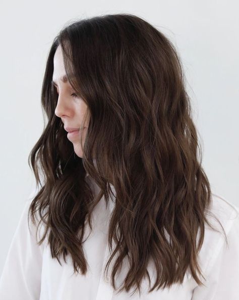 Hair Inspiration Medium, Soft Undercut, Perfect Brunette, Anh Co Tran, Dyson Supersonic, 2020 Style, Medium Layered, Wavy Haircuts, Hairstyles For Layered Hair