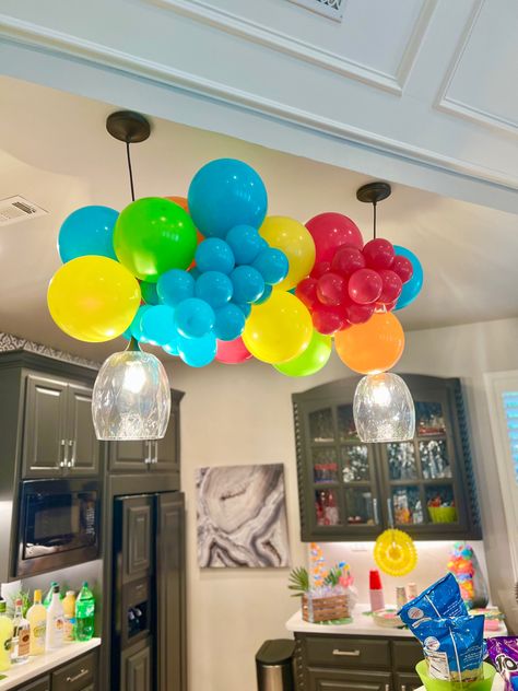 Bright Balloons, Party Design Ideas, Balloon Clusters, Balloon Creations, Cubby House, Balloon Ideas, Modern Stairs, Balloon Decor, Base Camp