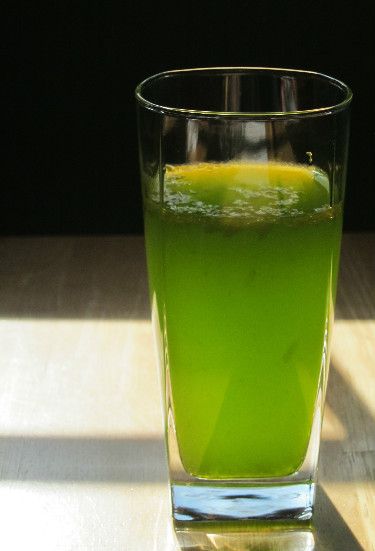 Homemade Ecto Cooler Ecto Cooler Recipe, Nerd Recipes, Ecto Cooler, 90s Party Ideas, 80s Dance, Greasy Spoon, Kids Drinks, Hors Doeuvres, Neon Green Color