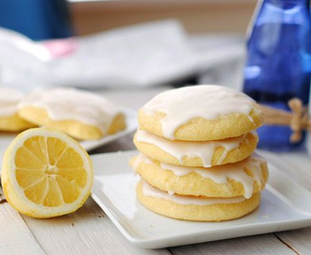 A fat free cookie? It exists! And it's delicious. These are so good that the man and boy (and I) were eating them as they were being lifted off the pan, and they were gone so quickly I had to make a double batch the next day. Definitely a keeper. These light and fluffy lemon delights are nearly… Fat Free Cookies, Yogurt Cookies, Light Cookies, Fat Free Desserts, Low Fat Baking, Low Fat Cookies, Fat Free Recipes, Lemon Cookie, Low Fat Desserts