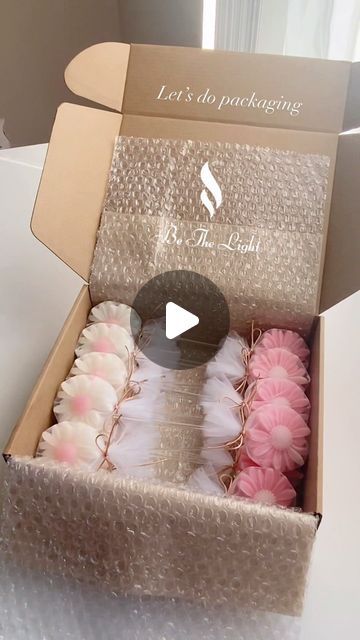 Candle Shower Favors, Baby Shower Candle Favors, Shaped Candles, Baby Shower Candles, Baby Shower Flowers, Candle Favors, Instagram Baby, Flower Candle, Candle Shapes