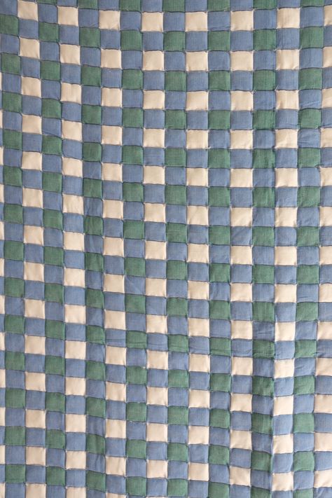 THROW BLANKETS & QUILTS Blakely Quilt Pattern, Twin Bed Quilt Pattern, Nine Patch Star Quilt Block, Puff Quilt Crochet, Checkerboard Quilt Pattern, Vintage Patchwork Quilt, Advanced Quilt Patterns, Striped Quilt Pattern, Solid Color Quilts