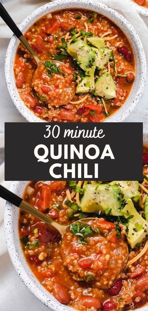 All you need is one pot, just over 30 minutes and a handful of flavorful pantry staples to make this healthy vegetarian chili! Quinoa and beer make this meal extra hearty and satisfying. Healthy Vegetarian Chili, Chili Quinoa, Butter Bean Soup, Vegetarian Quinoa Chili, Meatless Meals Healthy, Vegan Potato Soup, Easy Vegan Soup, Healthy Pantry, Quinoa Chili