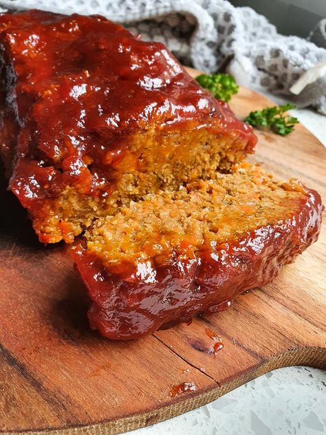 Vegan Lentil Meatloaf: A Hearty Classic Reimagined — That Vegan Dad Lentil Loaf Recipe, Vegan Meatloaf Recipe, Lentil Meatloaf, Vegetarian Meatloaf, Traditional Meatloaf, Vegan Meatloaf, Vegan Lunch Box, Lentil Loaf, Vegan Gravy