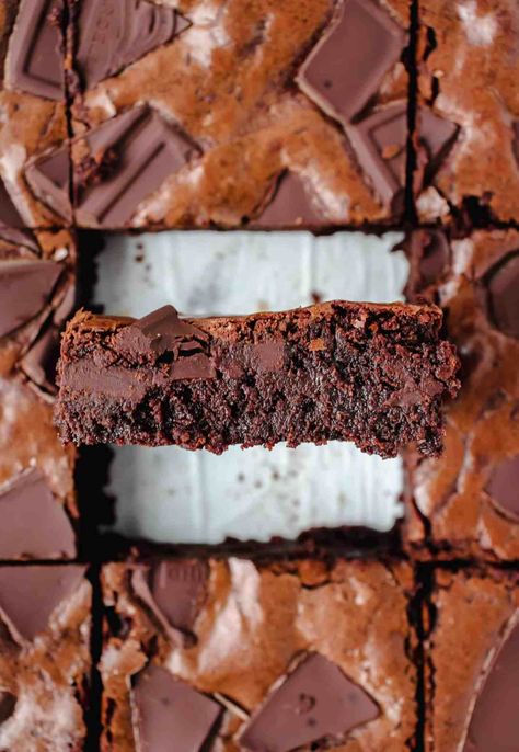 Ghirardelli Brownies Copycat, Ghiradelli Brownie Recipes, Ghiradelli Brownie Mix Recipes, Ghirardelli Brownie Mix Recipes, Ghiradelli Brownies, Ghirardelli Brownies, Ghirardelli Recipes, Ghirardelli Brownie Mix, Brownie Mix Recipes