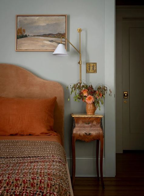 Jessica Helgerson Interior Design, Jessica Helgerson, Freedom House, Moving Walls, Gray House, Private Lounge, Custom Coffee Table, Primary Bedroom, Painted Paneling