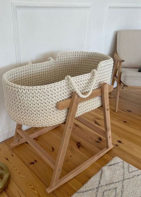 Crochet Moses Basket, Moses Basket Baby, Baby Moses, Baby Moses Basket, Nursery Room Design, Baby Room Inspiration, Baby Cradle, Nursery Room Inspiration, Baby Baskets