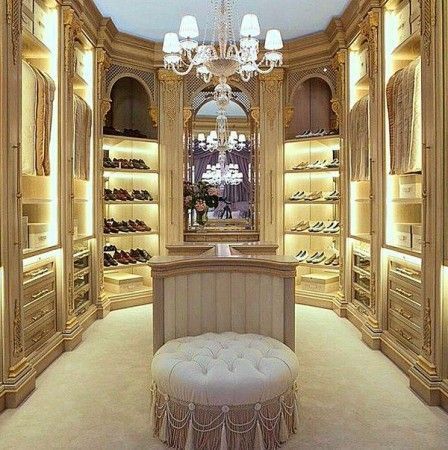 Luxury-Closet-1-e1448914662514 Luxury-Closet-1-e1448914662514 Elegant Closet, Amazing Closets, Beautiful Closets, Regal Design, Dream Closets, Home Luxury, Closet Inspiration, Closet Goals, Closet Designs