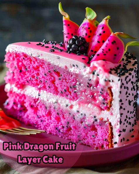 Dragon Fruit Cake, Fruit Layer Cake, Pink Dragon Fruit, Salted Caramel Cupcakes, Lemonade Cupcakes, Fruit Du Dragon, Krispie Treats Recipe, Layer Cake Recipes, Pink Dragon