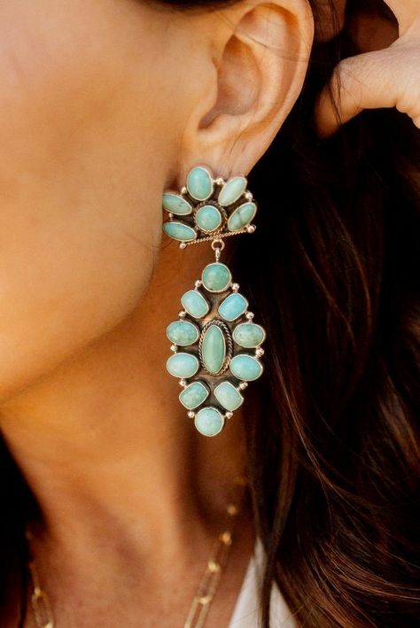 Western Wedding Jewelry, Turquoise Wedding Jewelry, Turquoise Jewelry Outfit, Boho Jewels, Gold Earrings Wedding, Unique Layout, Stylish Bracelet, Turquoise Stones, Western Jewelry