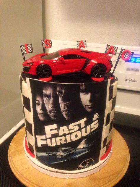 Fast And Furious Cakes Birthday, Fast And Furious Cake Ideas, Fast And Furious Party, Fast And Furious Birthday, Paper Claws, Two Fast Two Furious, Sweet 16 For Boys, Brownie Shop, Inside Cake