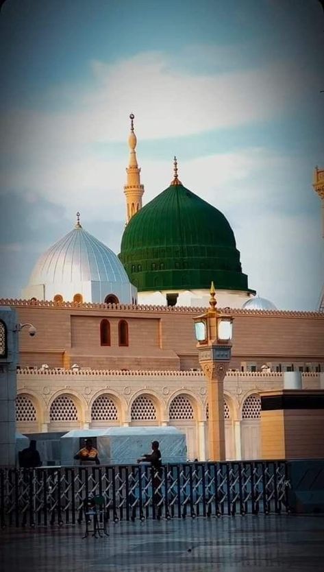 Makka Madina Dp, Madina Dp, Madina Photo, Inspiring Islamic Quotes, Medina Islam, Madina Sharif Beautiful Pic, Medina Wallpaper, Makka Madina, Mecca Images