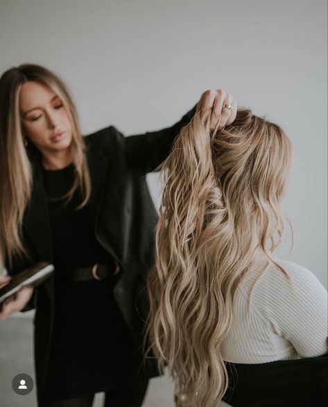 Hair Extension Photo Shoot Ideas, Creative Hair Stylist Photoshoot, Salon Photography Photo Shoots, Fall Salon Photoshoot, All Black Salon Photoshoot, Hair Dresser Photography, Hair Stylist Brand Photography, Salon Stock Photos, Hair Salon Pictures Photo Shoot