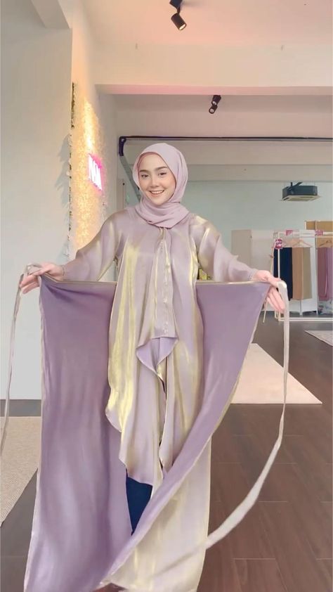 Ied Mubarak Outfit Hijab, Lebaran Outfit Hijab, Satin Brokat Dress, Kaftans Dresses Modern, Kaftan Dress Modern Pattern, Kaftan Dress Modern Hijab, Dress Lilit, Kurung Kaftan, Gamis Silk