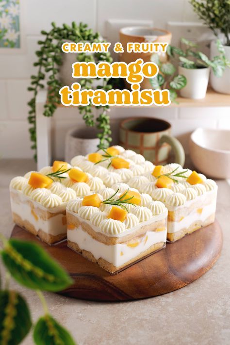 Mango Tiramisu Recipe, Fruit Tiramisu, Mango Trifle, Mango Tiramisu, Bulk Meals, Classic Tiramisu, Chocolate Tiramisu, Mango Pudding, Mango Dessert