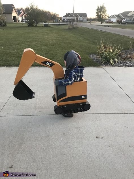 Toddler Excavator Costume, Construction Truck Costume Diy, Construction Costume Kids, Bulldozer Halloween Costume, Backhoe Costume Diy, Construction Truck Costume, Two Year Old Costume, Diy Digger Costume, Three Year Old Boy Halloween Costumes