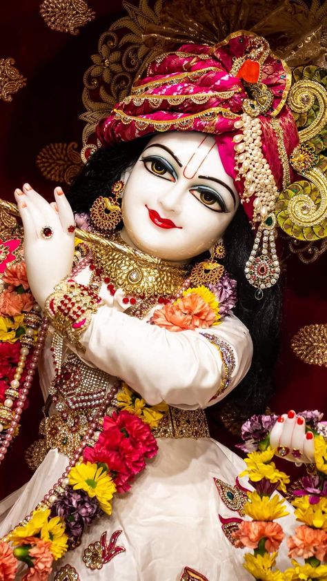 Beautiful Krishna, Krishna Image, Janmashtami Images, Shree Krishna Wallpapers, Wallpaper Photo Gallery, Little Krishna, Lord Krishna Hd Wallpaper, Peace Illustration, Radha Krishna Wallpaper