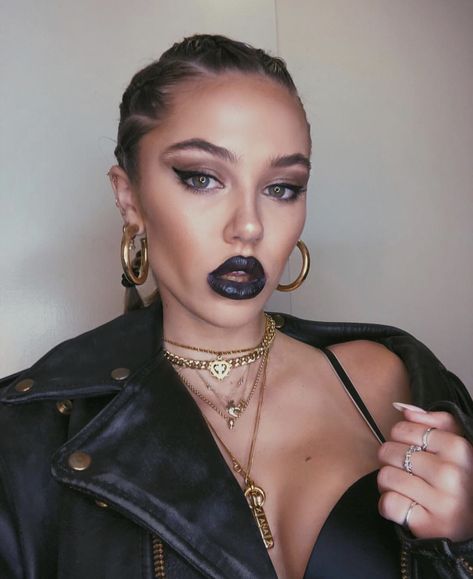 Biker Girl Makeup, Delilah Belle, My Alter Ego, Makeup Is Life, Pinterest Makeup, Beautiful Disaster, Sleek Hairstyles, Makeup Goals, Biker Girl