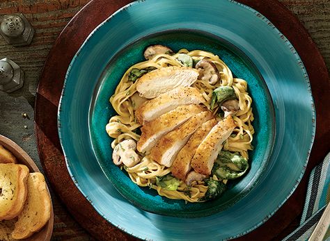 Asiago Chicken Pasta from Publix Aprons Fettucine Alfredo Recipe, Asiago Chicken Pasta, Chicken Fettucine, Chicken Alfredo Fettuccine Recipe, Asiago Chicken, Publix Aprons Recipes, Publix Recipes, Chicken Fettuccine Alfredo, Chicken Fettuccine