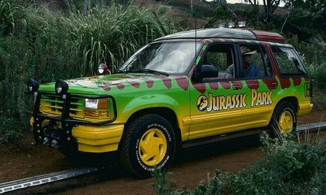 Jurassic park explorer Jurassic Park Car, Jurassic Park Jeep, Famous Vehicles, Jurassic Park 1993, Jurassic Park Movie, Celebrity Cars, Jurrasic Park, Ford Explorer Xlt, Gta San