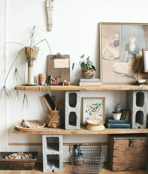 Block Shelves, Cinder Block Shelves, Studio Shelves, Anna Louise, Ideas Hogar, Quirky Home Decor, French Home Decor, It's Friday, Household Furniture