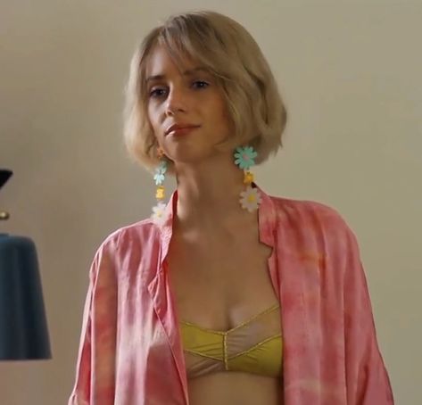 Do Revenge, Maya Hawke, Shes Perfect, Oui Oui, Her Music, Favorite Celebrities, Pretty Woman, Revenge, Actors & Actresses