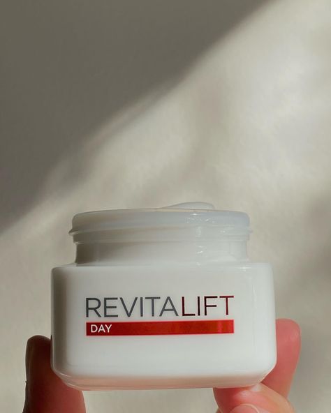 Olay Loreal Revitalift, Circular Motion, Day Cream, Skin Elasticity, The Cream, My Skin, Retinol, Anti Wrinkle, Aging Signs