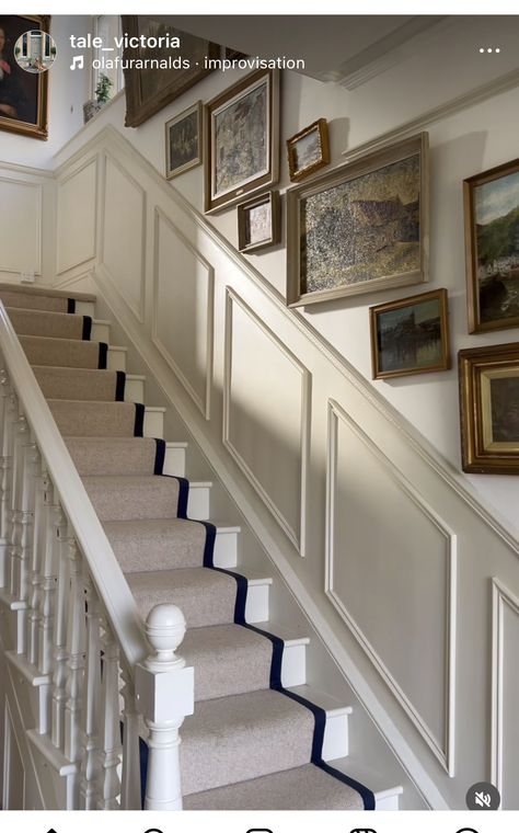 Hallway Ideas Victorian, Paneled Stairs, Victorian Stairwell, Panelling Landing, Cottage Landing Ideas Upstairs, Paneled Staircase, Period Hallway Ideas, Stairwell Panelling, Staircase White