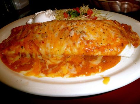 i learned  to make this from my former mother in law it is very good Smothered Burritos, Taco Bell Sauce, Burrito Recipes, Green Chilis, Mexican Meals, Burritos Recipe, Tacos And Burritos, Just A Pinch Recipes, Recipes Mexican