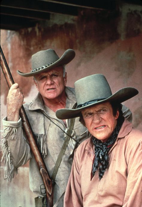 THE ALAMO: 13 DAYS TO GLORY (1987) - Shot in Texas - Brian Keith as 'Davy Crockett' & James Arness as 'Jim Bowie' - Made-for-TV-Movie - NBC Television. Family Affair Tv Show, Old Western Actors, Jack Elam, Jim Bowie, Vintage Celebrities, Brian Keith, Old Western Movies, James Arness, Western Hero