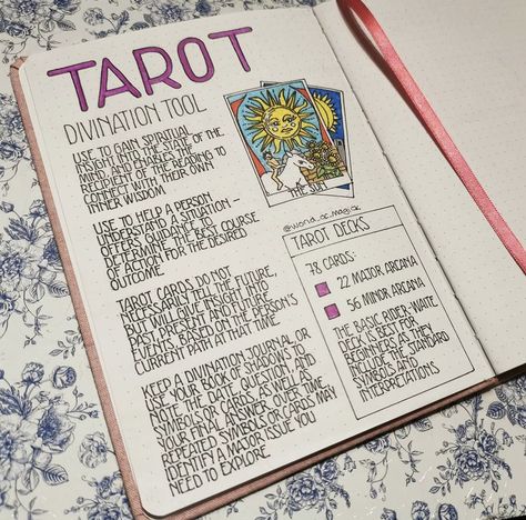 Tarot Journal Ideas, Hocus Pocus Spell Book, Tarot Guidebook, Tarot Interpretation, Rider Waite Tarot Decks, Tarot Journal, Learning Tarot Cards, Reading Tarot, Tarot Book