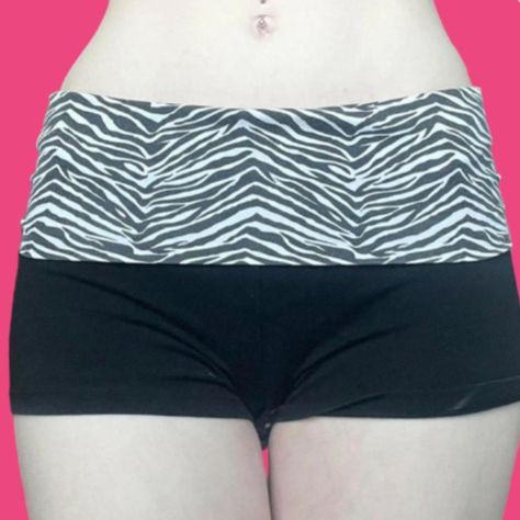 y2k foldover shorts 
- zebra print
- super soft... - Depop Street Punk, Jeans Outfit Summer, Streetwear Shorts, Female Shorts, Punk Vintage, Casual Bottoms, Clothing Pieces, Jean Flare, Couture Vintage